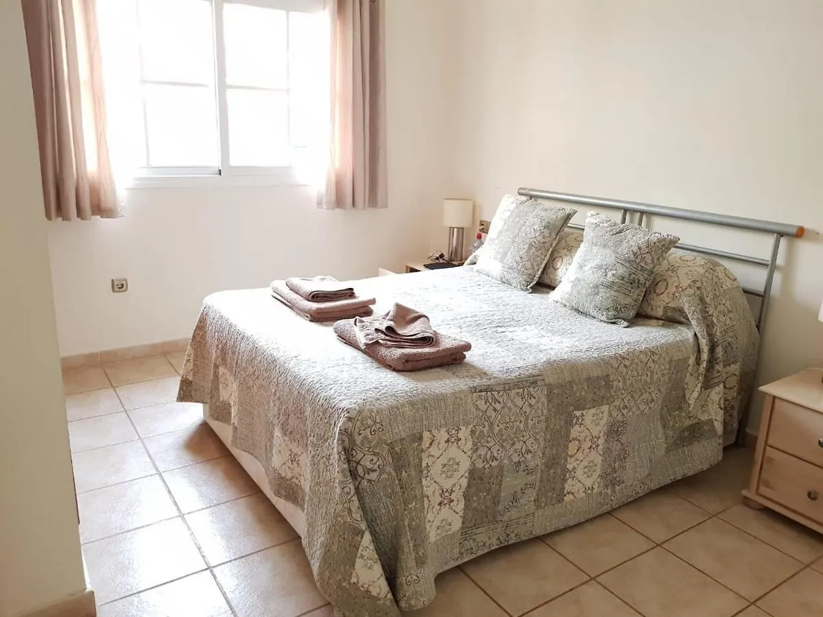Villa Dwarika, Home Away From Home - Private Heated Pool 칼레타데푸스테 0*,  스페인